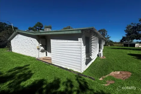 19 Louisa Rd, Southern Cross, QLD 4820