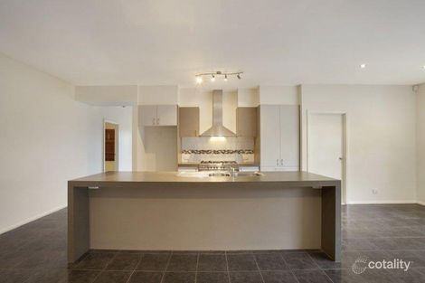 Property photo of 24 Rosslare Place Cranbourne VIC 3977