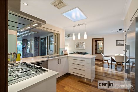 Property photo of 12 Hertford Close Bull Creek WA 6149