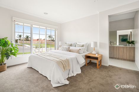 Property photo of 3 Greycliffe Avenue Skye VIC 3977