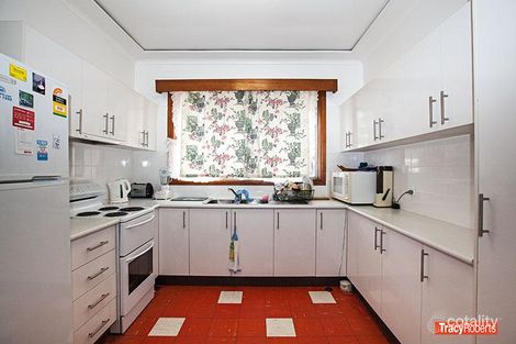 Property photo of 18 Andrews Avenue Toongabbie NSW 2146