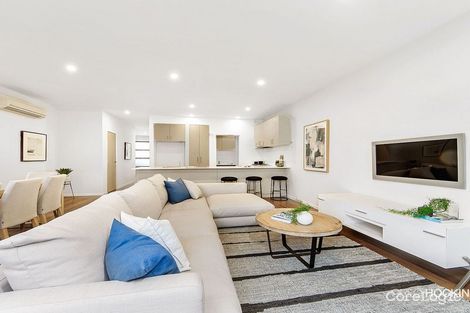 Property photo of 15/1-5 The Close Caroline Springs VIC 3023