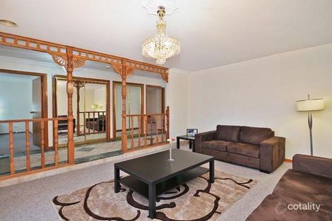 Property photo of 8 Pintail Crescent Taylors Lakes VIC 3038