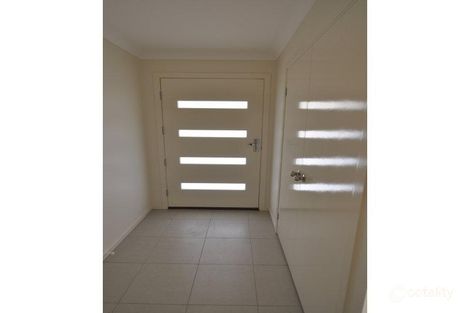 Property photo of 4 Roslyn Close Coomera QLD 4209