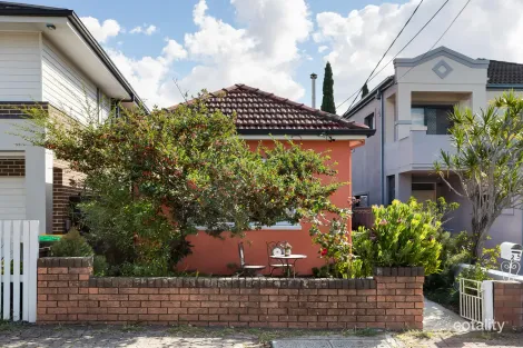 25 River St, Earlwood, NSW 2206