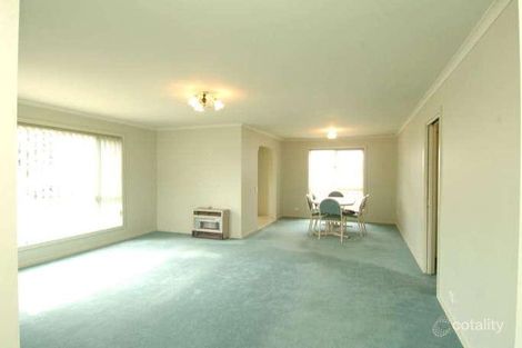 Property photo of 21 Linden Avenue Wendouree VIC 3355