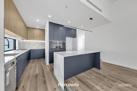 Property photo of 24 Lollipop Crescent Sunbury VIC 3429