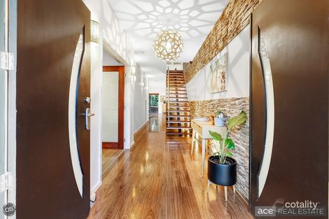 Property photo of 19 Calypso Crescent Point Cook VIC 3030