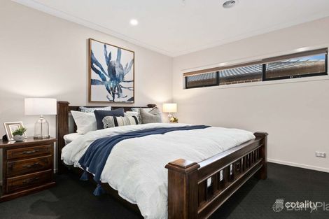 Property photo of 7 Mulligan Circuit Officer VIC 3809