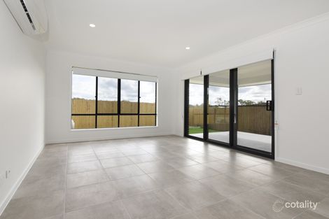 Property photo of 2/19 Ena Street Cotswold Hills QLD 4350