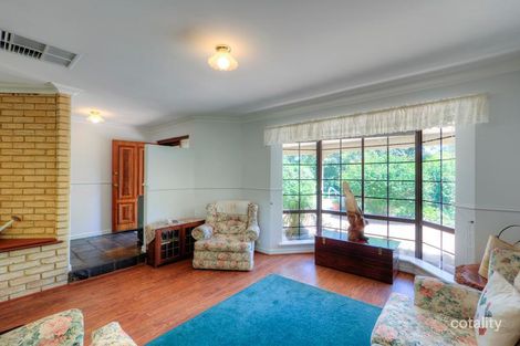 Property photo of 13 Cherry Grove Maida Vale WA 6057