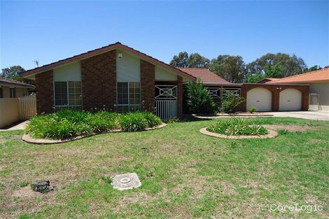 Property photo of 24 Karoom Drive Glenfield Park NSW 2650