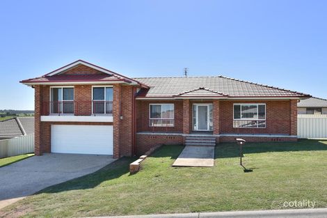 2 Andrew Ct, Rutherford, NSW 2320