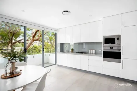 Property photo of 4/65 Pacific Parade Dee Why NSW 2099