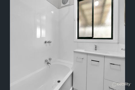Property photo of 42 Waranga Crescent Broadmeadows VIC 3047