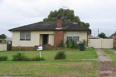 12 Glenn Ave, Northmead, NSW 2152