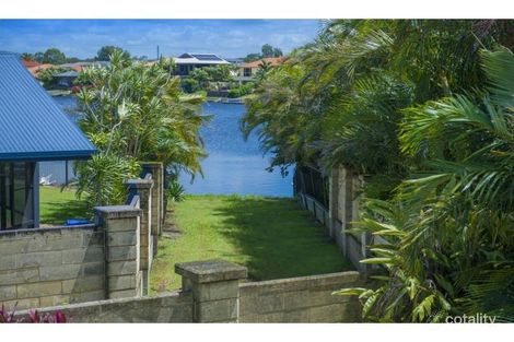 Property photo of 1 Saltair Grove Helensvale QLD 4212
