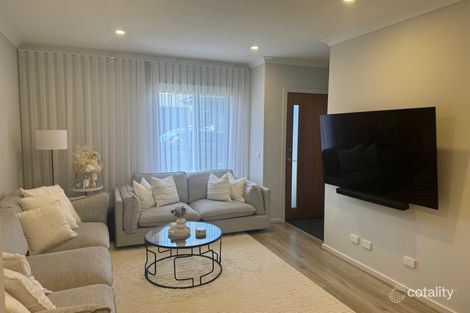 Property photo of 31 Graziers Crescent Clyde North VIC 3978