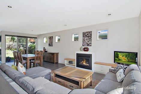 Property photo of 41 Ozone Avenue Sorrento VIC 3943