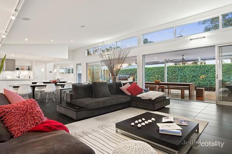 Property photo of 5 Indigo Close Greensborough VIC 3088