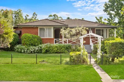 36 Clarke Ave, Hobartville, NSW 2753