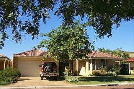 11 Woodhouse Cct, Canning Vale, WA 6155