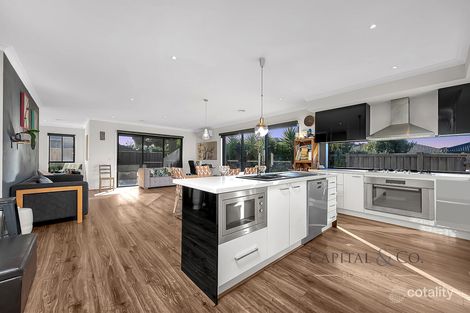 Property photo of 17 Yarradale Drive Mickleham VIC 3064