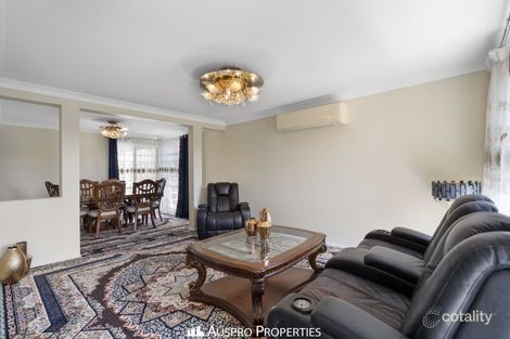 Property photo of 18 Vaucluse Place Mansfield QLD 4122