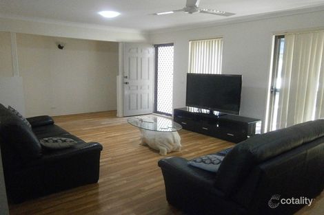 Property photo of 18 Mariners Crescent Banora Point NSW 2486