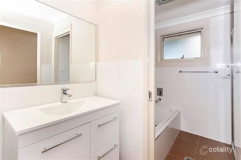 Property photo of 79 Staff Road Unanderra NSW 2526