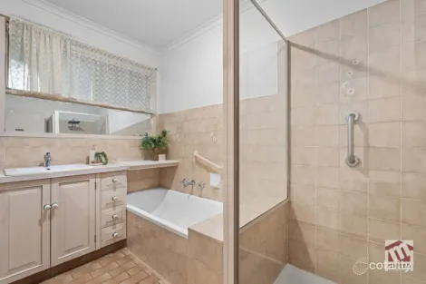 Property photo of 1 Walnut Drive Kilsyth VIC 3137