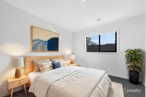 Property photo of 5 Benson Drive Werribee VIC 3030