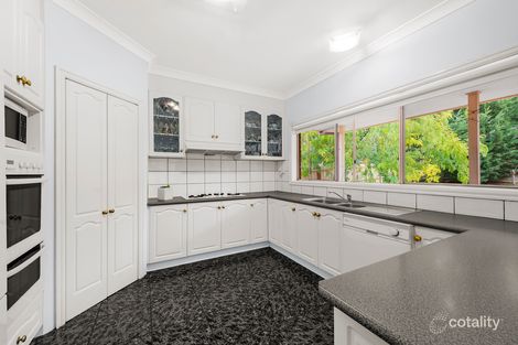 Property photo of 30 Armstrong Drive Rowville VIC 3178