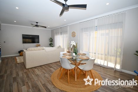 Property photo of 10 Ventura Way Meadow Springs WA 6210