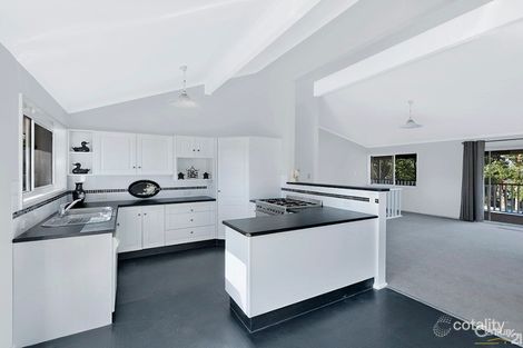 Property photo of 12 Kenmare Avenue Berkeley Vale NSW 2261