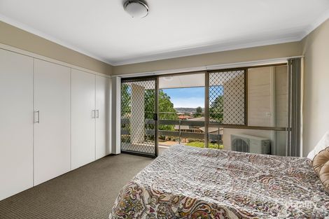 Property photo of 1/2 Benjamin Street Mount Lofty QLD 4350