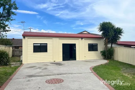 44 Greenwell Point Rd, Greenwell Point, NSW 2540
