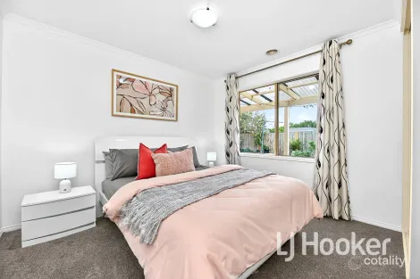 Property photo of 35 Jessie Street Cranbourne North VIC 3977