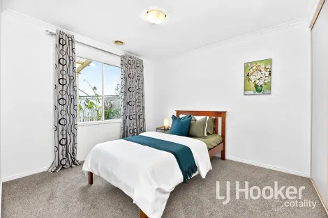 Property photo of 35 Jessie Street Cranbourne North VIC 3977