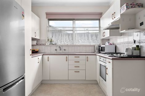 Property photo of 32 Brunning Crescent Frankston North VIC 3200