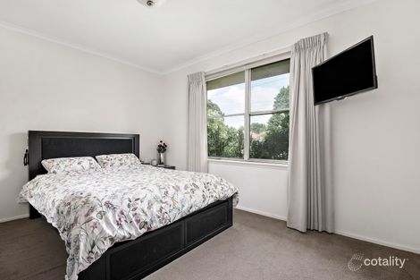 Property photo of 32 Brunning Crescent Frankston North VIC 3200