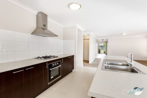 Property photo of 5 Airfield Grove Point Cook VIC 3030