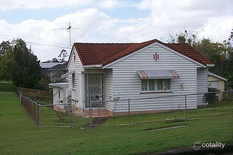 24 Raven St, Camp Hill, QLD 4152