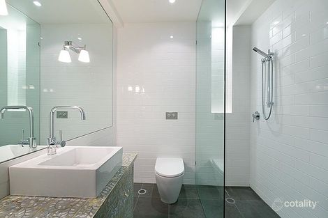 Property photo of 30/2-4 Greenknowe Avenue Elizabeth Bay NSW 2011