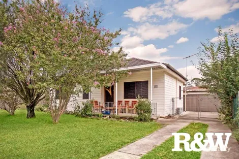 1 CATHERINE CRES, ROOTY HILL, NSW 2766