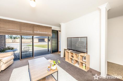 Property photo of 25 Coveside Way Drummond Cove WA 6532