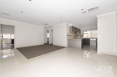 Property photo of 39 Barleygrass Crescent Brookfield VIC 3338