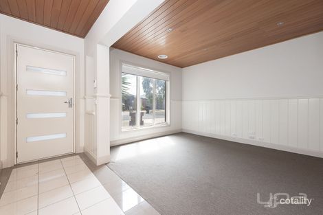 Property photo of 39 Barleygrass Crescent Brookfield VIC 3338
