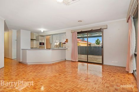 Property photo of 33 Cheshunt Drive Hallam VIC 3803