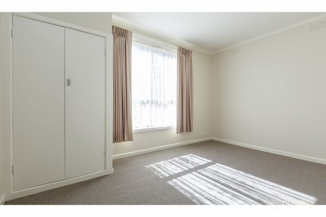 Property photo of 7 Bergen Crescent Sale VIC 3850